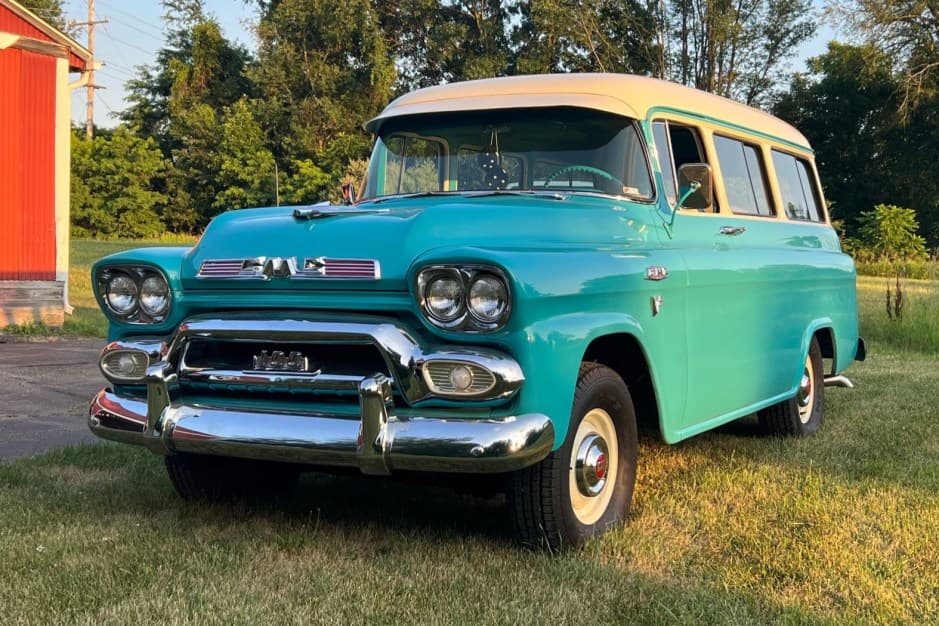 1958 GMC Suburban (1955-1959) sold for $41,000
