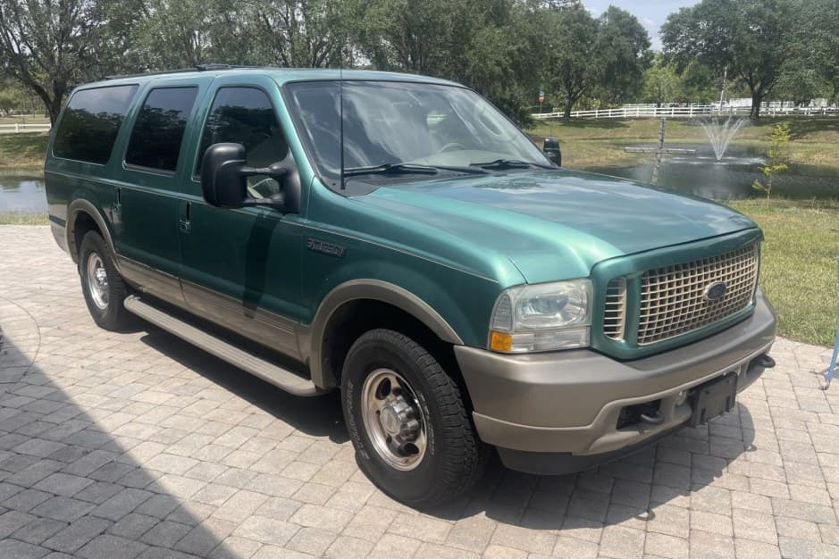 2003 Ford Excursion sold for $18,750
