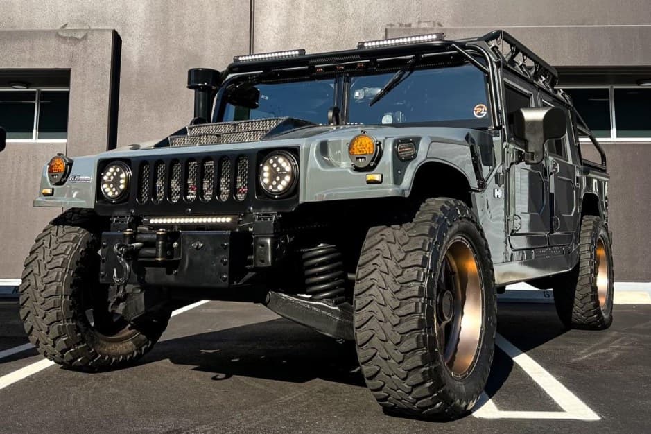 1999 Hummer H1 sold for $115,000