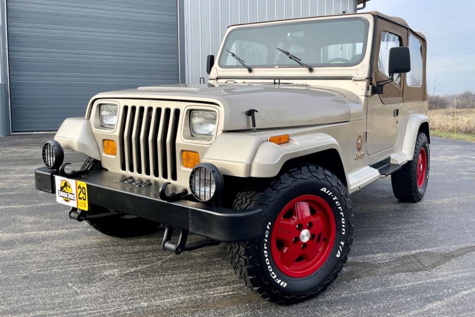 1994 Jeep Wrangler YJ (1987-1995) sold for $17,000