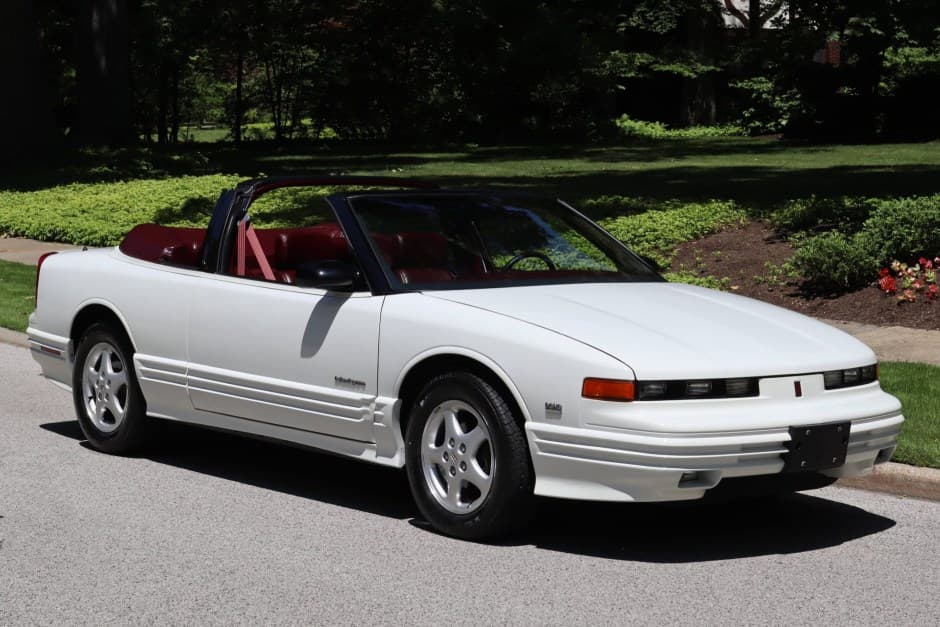 1993 Oldsmobile Cutlass sold for $16,500