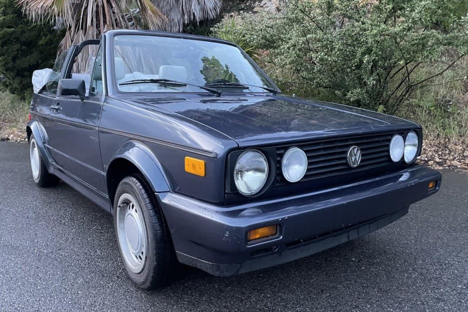 1989 Volkswagen Golf/Rabbit Cabriolet sold for $15,750