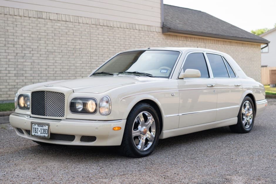 2003 Bentley Arnage sold for $35,250
