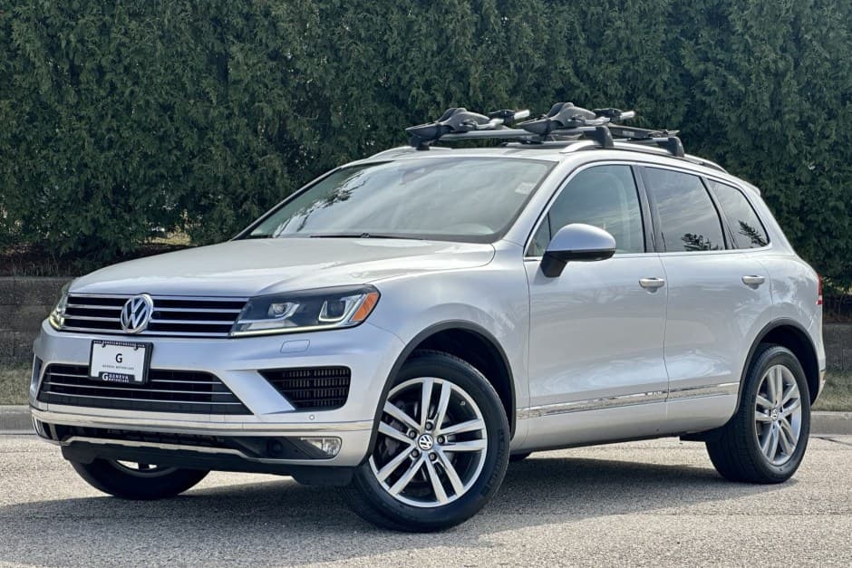 2016 Volkswagen Touareg sold for $29,000