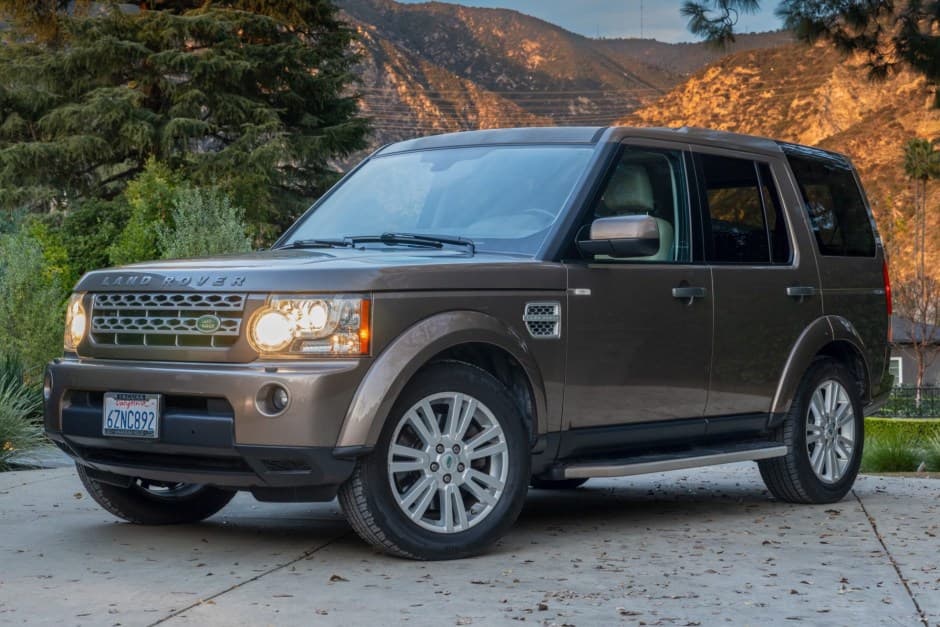 2010 Land Rover LR4 sold for $8,100