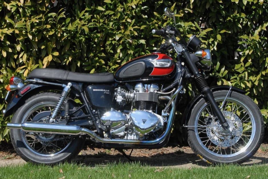 2007 Triumph New Bonneville (2000+) sold for $7,100