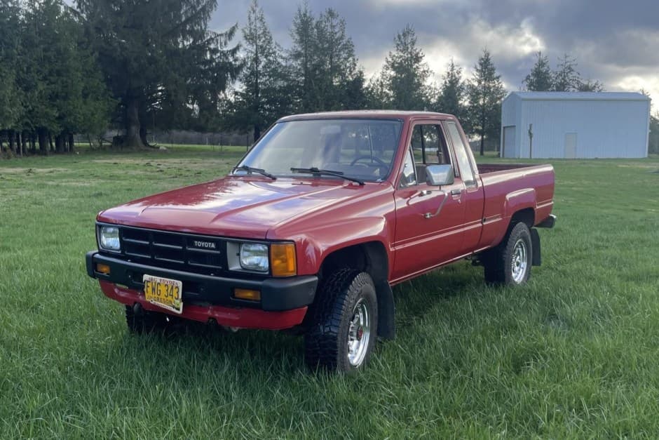 1984 Toyota Pickup (N50/N60/N70 1984-1988) sold for $6,600