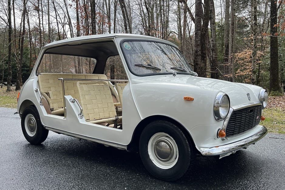 1976 Mini Mk III-Mk V sold for $15,000