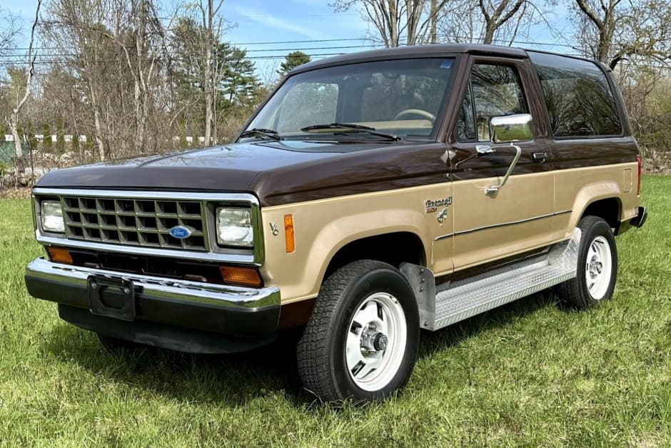 1987 Ford Bronco II sold for $14,750