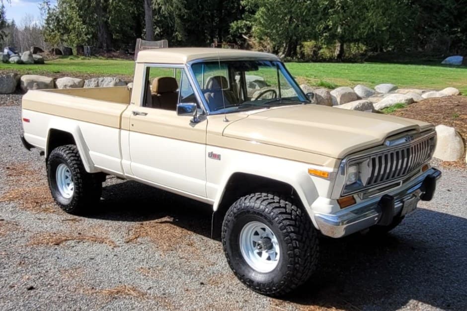 1984 Jeep Pickup sold for $27,000