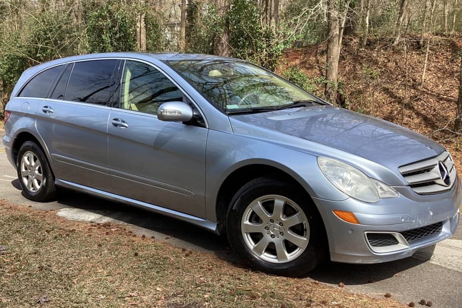 2007 Mercedes-Benz W251 R-Class sold for $10,500