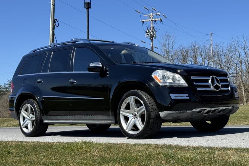 2010 Mercedes-Benz GL & GLS-Class sold for $18,250