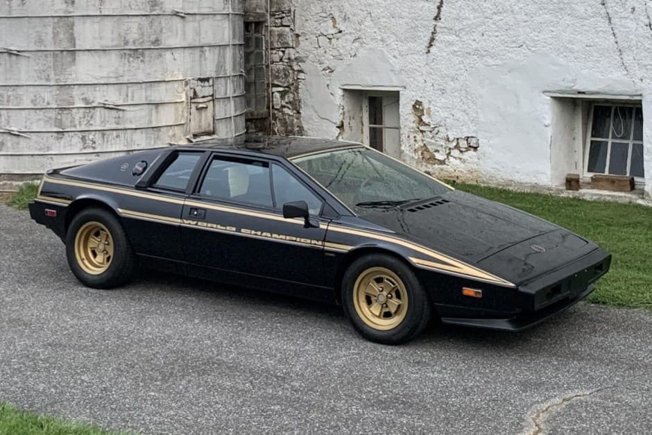1979 Lotus Esprit sold for $43,000