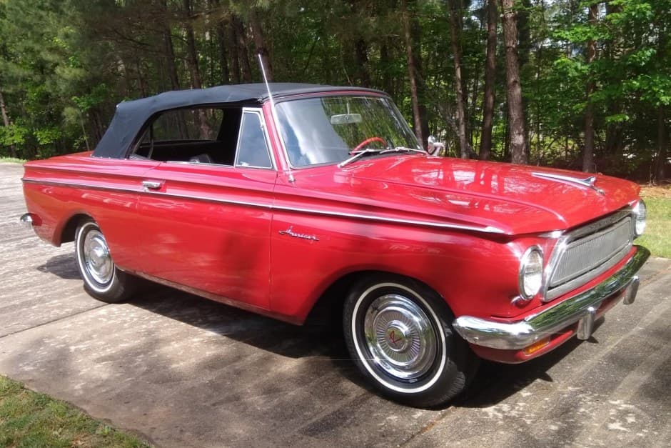 1961 Rambler American sold for $7,700