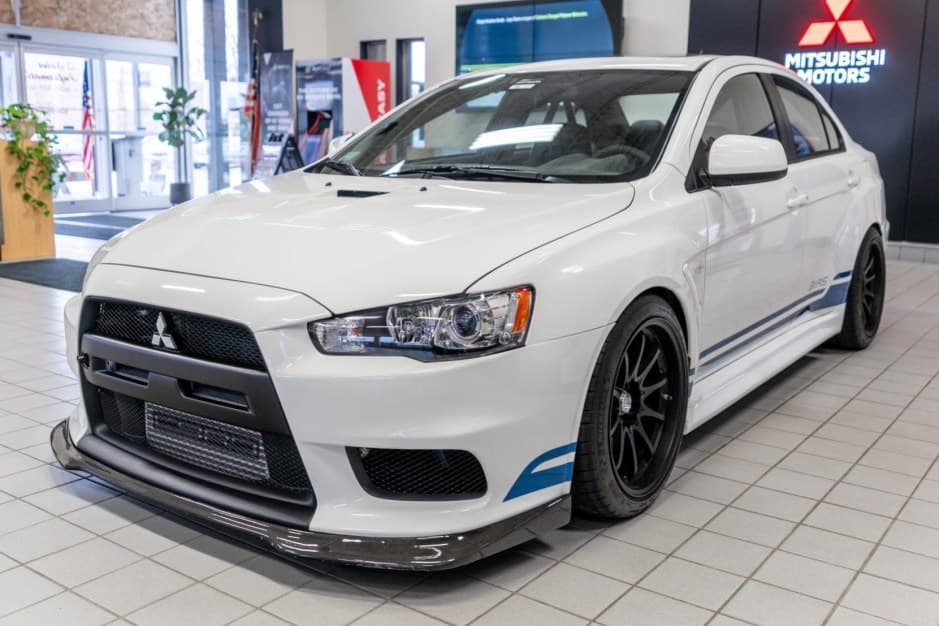 2014 Mitsubishi Lancer Evolution sold for $42,411