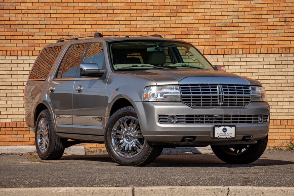 2008 Lincoln Navigator sold for $15,500
