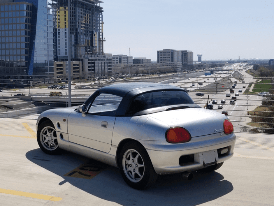 1993 Suzuki  sold for $6,100