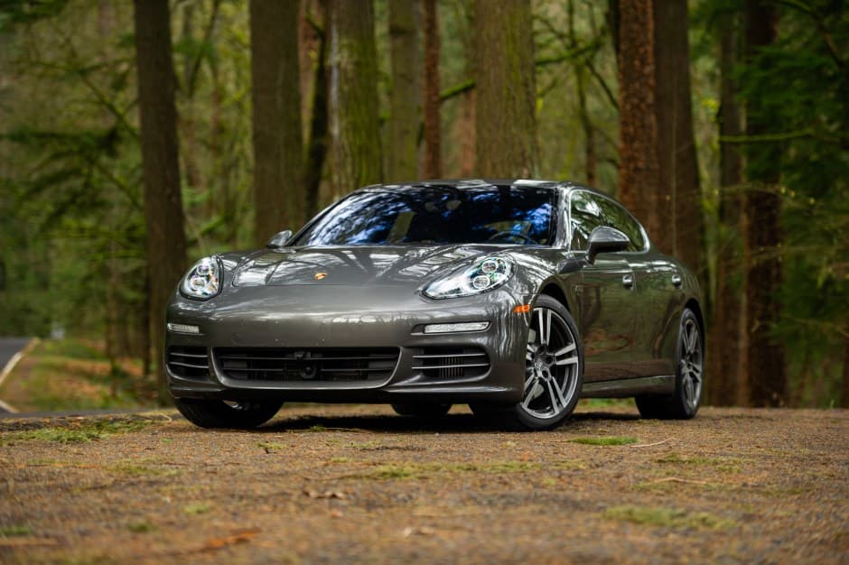 2014 Porsche Panamera sold for $40,500