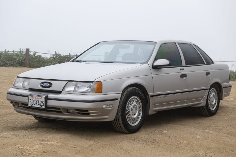 1989 Ford Taurus SHO sold for $9,600