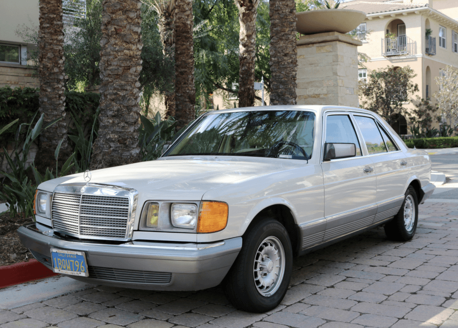 1981 Mercedes-Benz W126 S-Class sold for $9,100