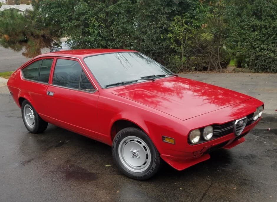 1977 Alfa Romeo Alfetta sold for $5,000