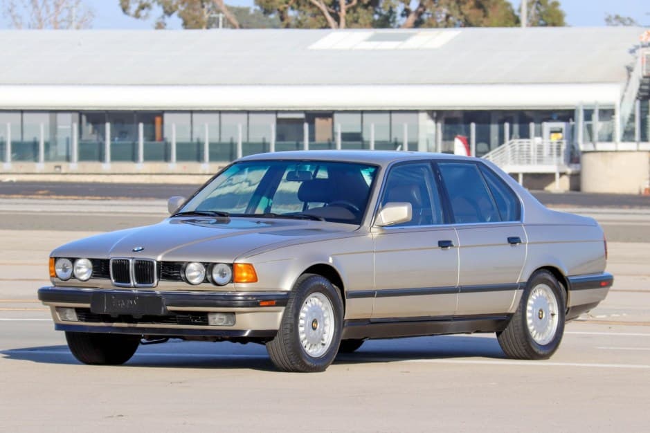 1988 BMW E32 7-Series sold for $8,500