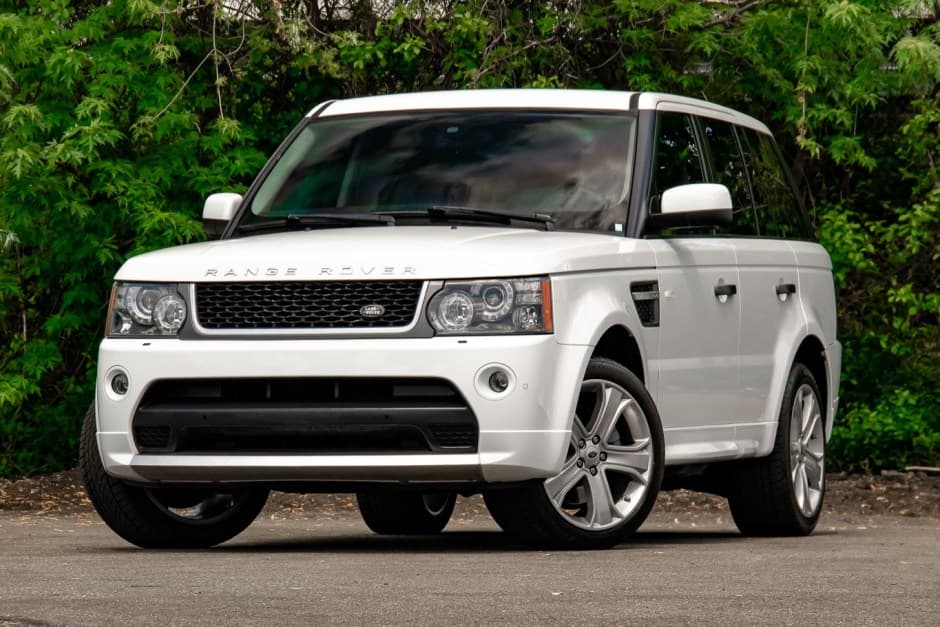 2011 Land Rover Range Rover Sport L320 sold for $24,000
