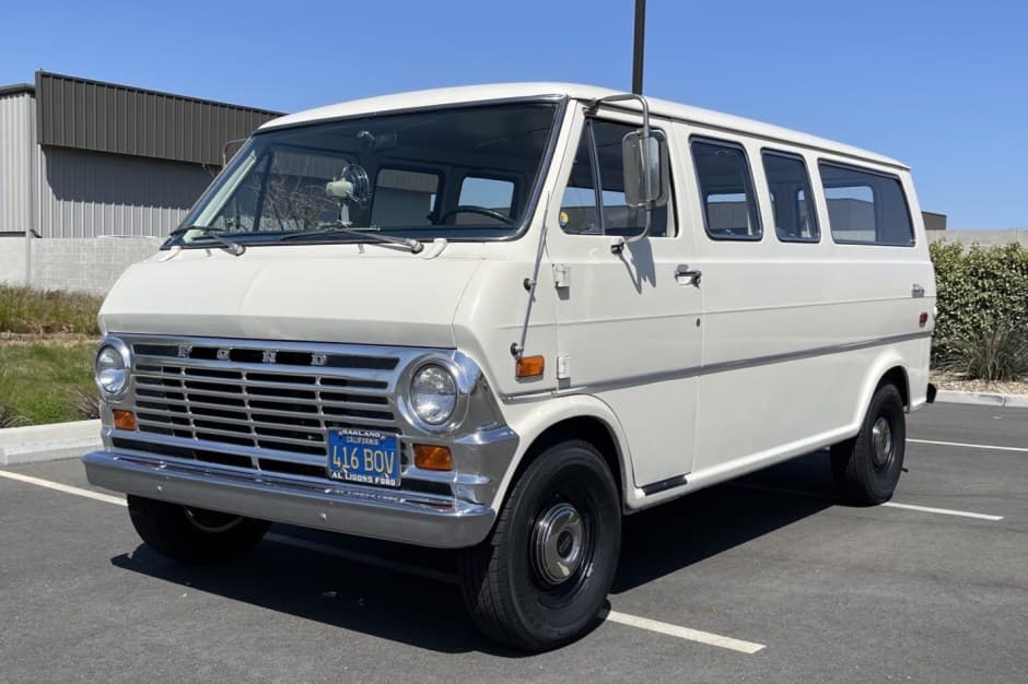 1970 Ford Econoline Van sold for $17,250
