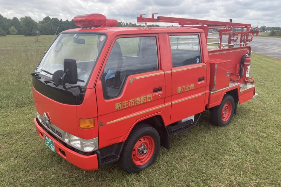 1995 Toyota HiAce sold for $25,000