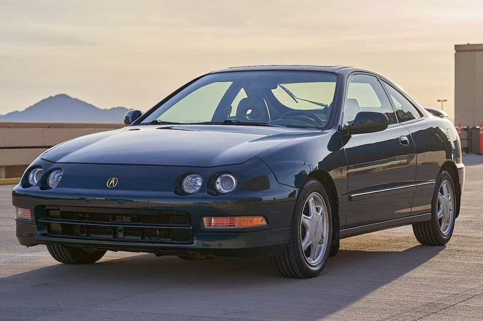 1996 Acura Integra sold for $20,210