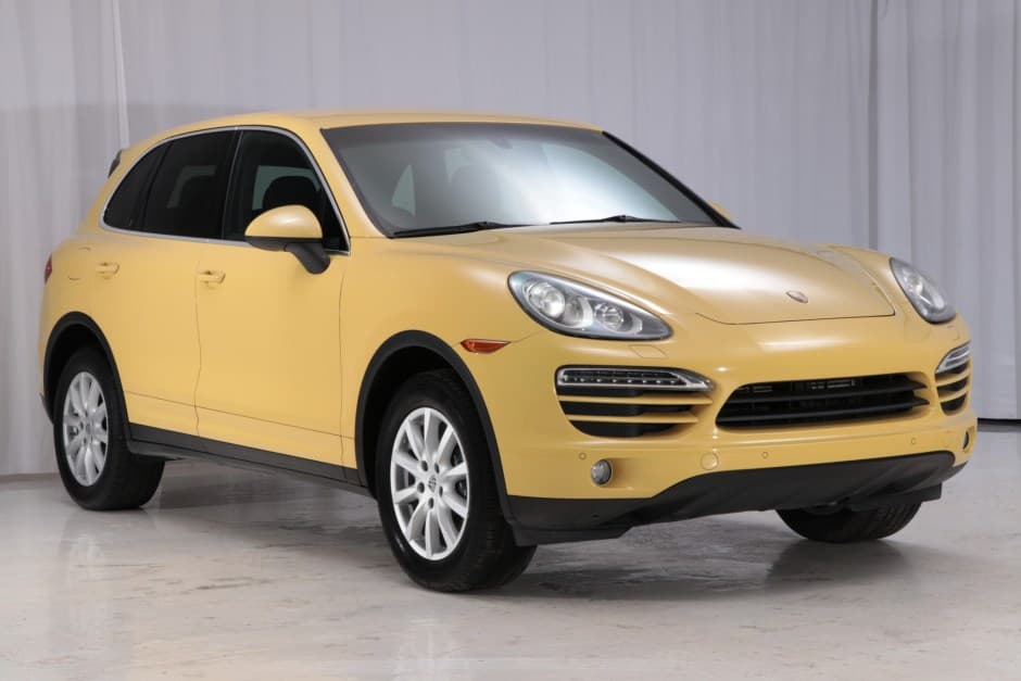 2011 Porsche 958 Cayenne (2011-2018) sold for $23,750