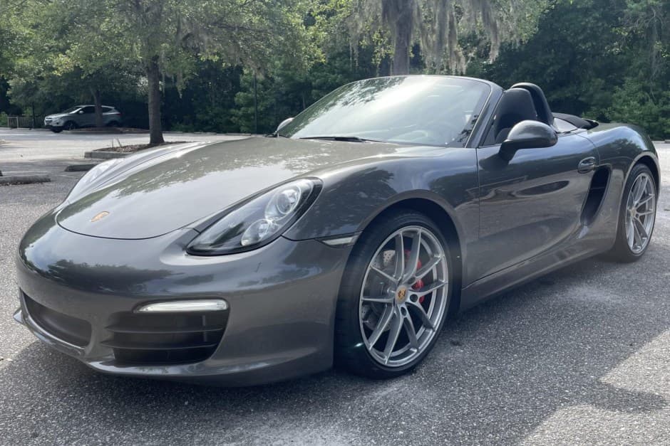 2015 Porsche 981 Boxster sold for $48,500