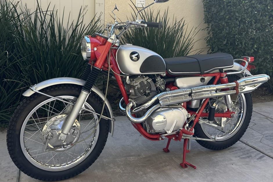 1966 Honda Dream, CB77 Super Hawk, & CL77 Scrambler sold for $15,000