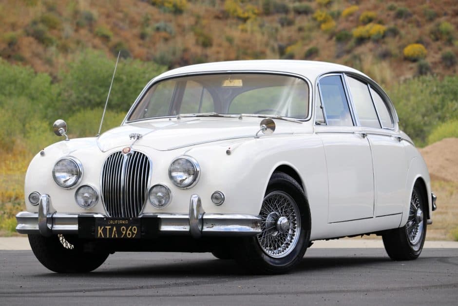 1960 Jaguar Mk II sold for $26,000