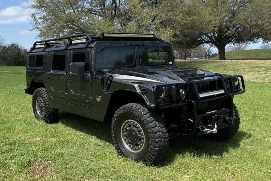 2000 Hummer H1 sold for $120,000