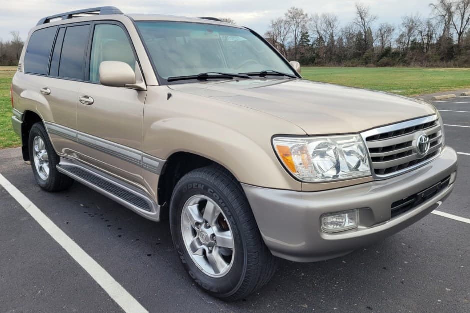 2006 Toyota Land Cruiser 100-Series sold for $29,000