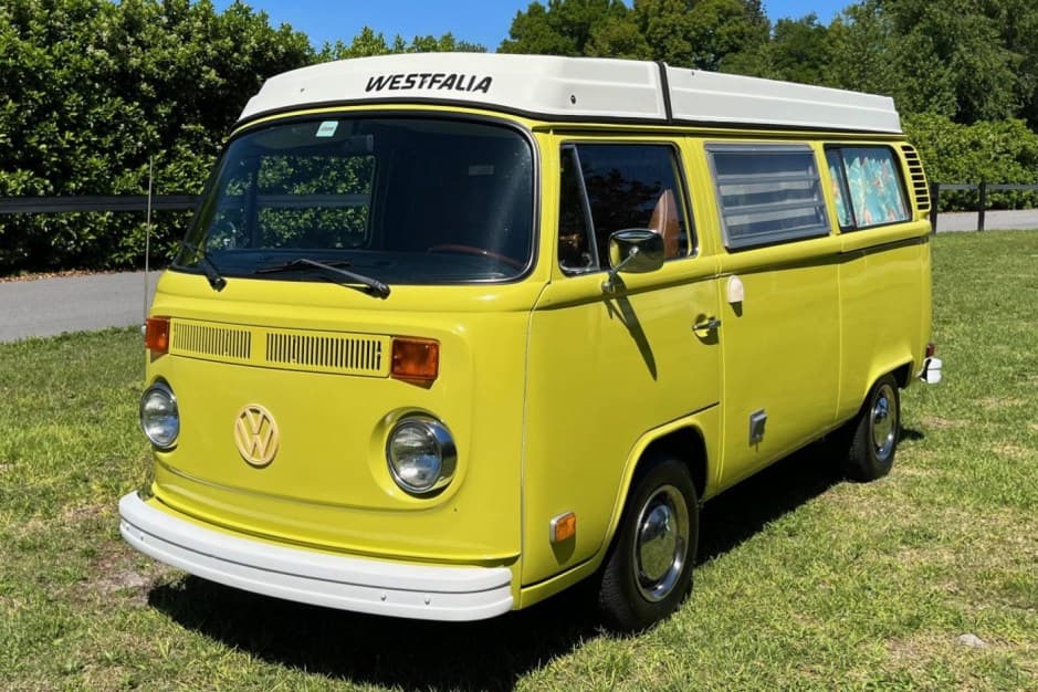 1974 Volkswagen Bay-Window Camper sold for $16,500