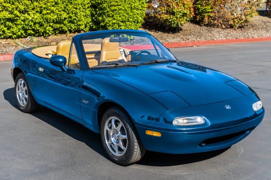 1994 Mazda NA MX-5 Miata sold for $19,500