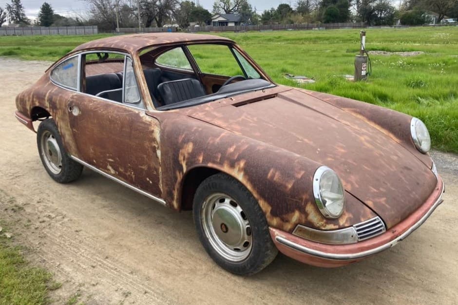1965 Porsche 912 sold for $7,400