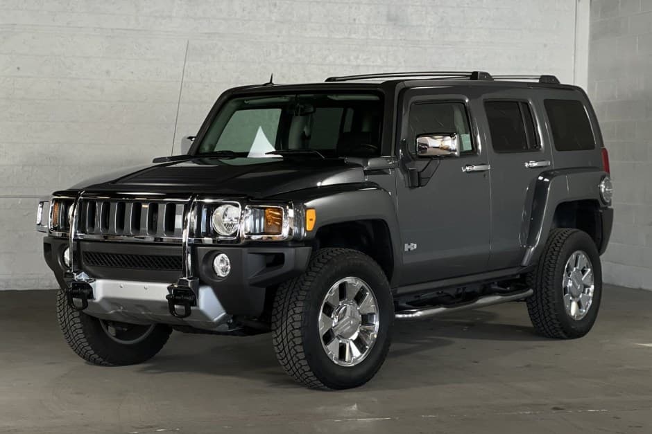 2008 Hummer H3 sold for $44,000