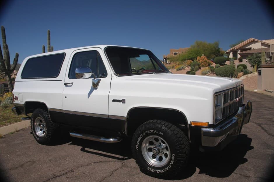 1982 GMC Jimmy (1973-1991) sold for $32,000