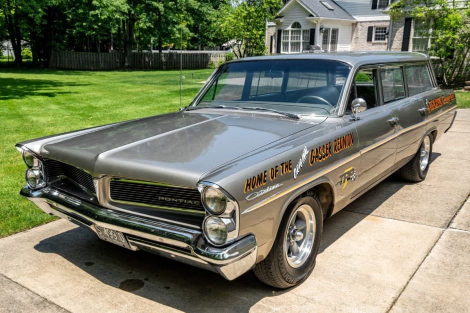 1963 Pontiac Catalina sold for $22,000