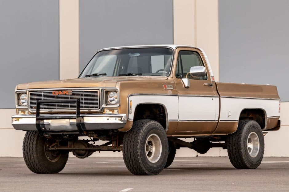 1974 GMC C/K 1973-1991 sold for $11,900