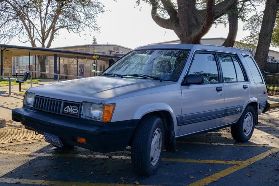1985 Toyota  sold for $7,300