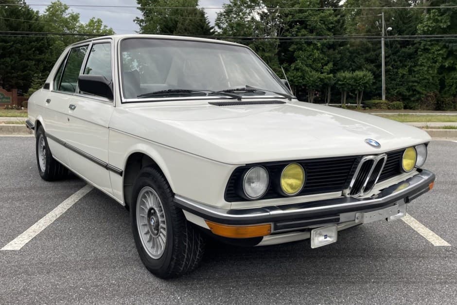 1973 BMW E12 5-Series sold for $21,000