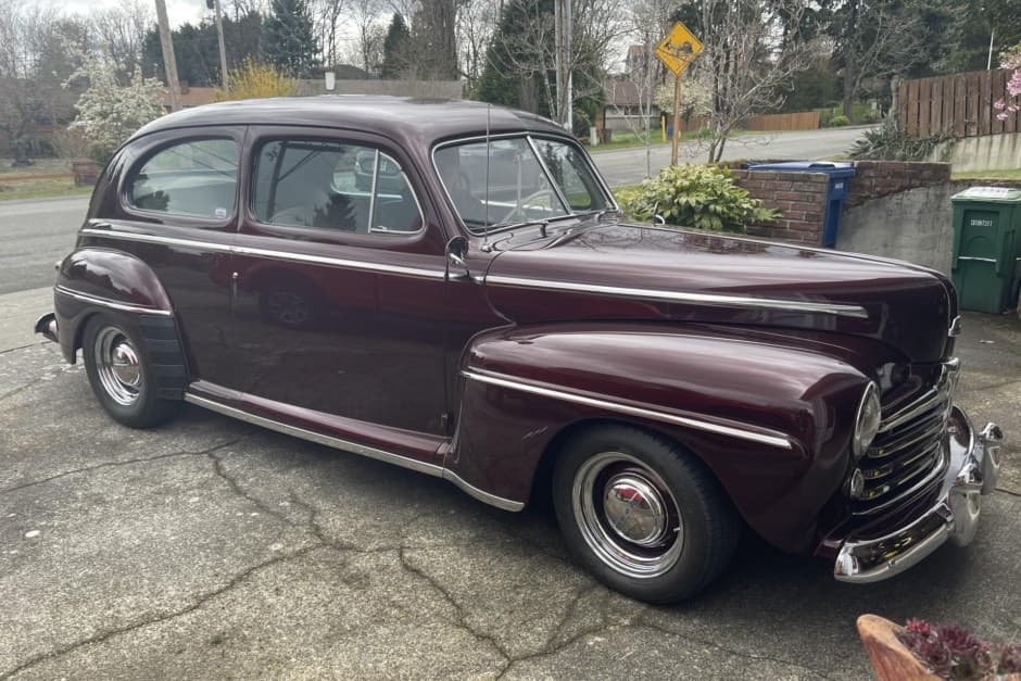 1948 Ford Standard, Deluxe, & Super Deluxe sold for $9,500