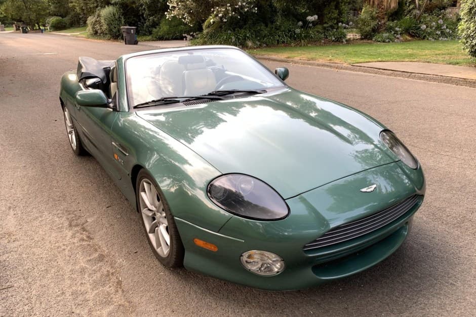 2000 Aston Martin DB7 sold for $31,600