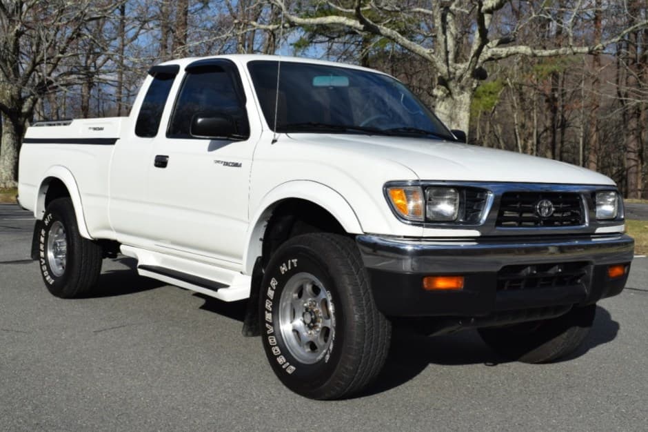 1997 Toyota Tacoma (N1X0 1995-2005) sold for $20,000