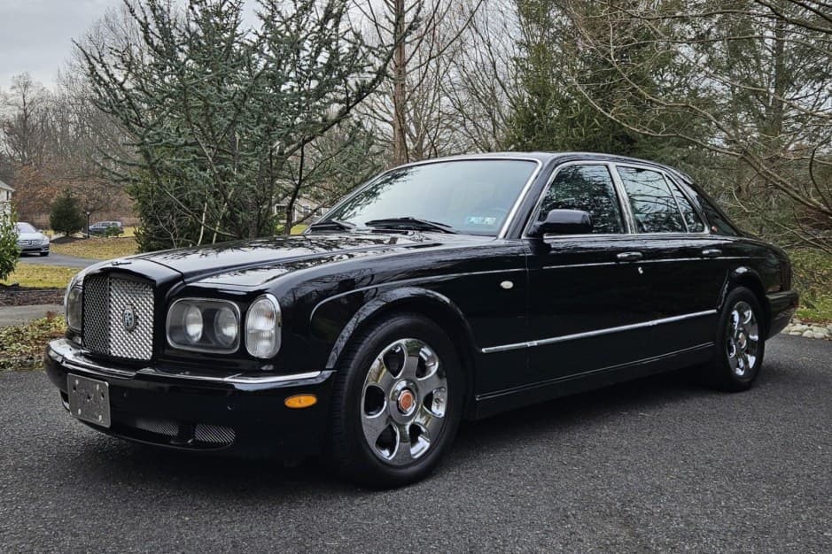 2000 Bentley Arnage sold for $25,000