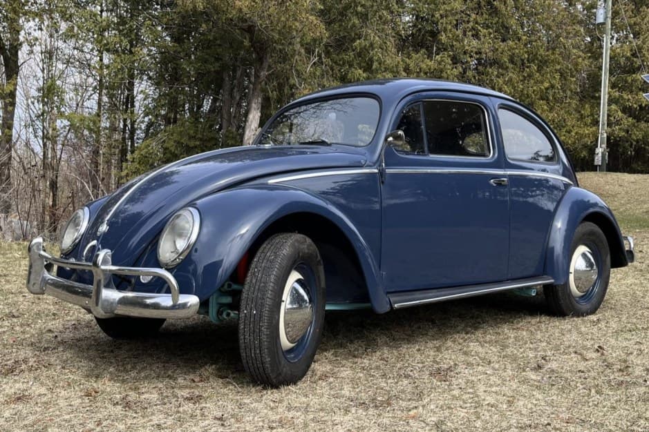 1955 Volkswagen Beetle (Oval Window) sold for $14,250
